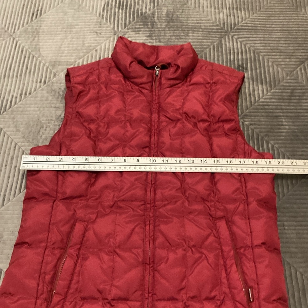 Mondetta Women's Quilted Puffer Vest Down Filled Dark Red Size US L EUC - Picture 7 of 8